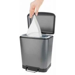 WENKO Poubelle Salle De Bain à Pédale Avec Frein De Chute Easy-Close Studio, Petite Poubelle Capacité 6L, Acier, 23x32x22,5 Cm, Gris Mat 10 WENKO Poubelle Salle De Bain à Pédale Avec Frein De Chute Easy-Close Studio, Petite Poubelle Capacité 6L, Acier, 23x32x22,5 Cm, Gris Mat -WENKO Soldes 16527083 4