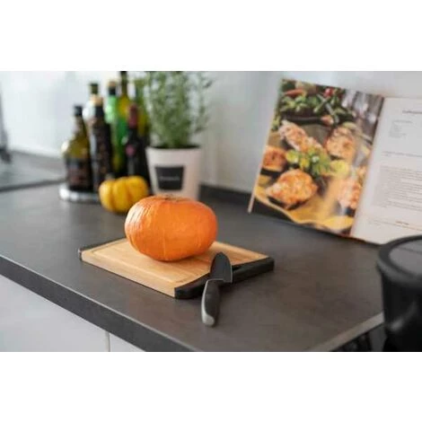 WENKO Planche à Découper Bois Bambou, Planche à Découper Avec Surface Antidérapante M+, Bambou, 33x23cm, Noir - Marron 6 WENKO Planche à Découper Bois Bambou, Planche à Découper Avec Surface Antidérapante M+, Bambou, 33x23cm, Noir - Marron – Image 4