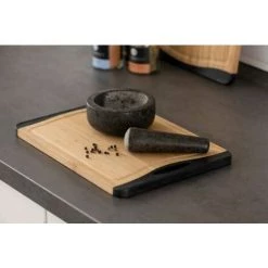 WENKO Planche à Découper Bois Bambou, Planche à Découper Avec Surface Antidérapante M+, Bambou, 33x23cm, Noir - Marron 11 WENKO Planche à Découper Bois Bambou, Planche à Découper Avec Surface Antidérapante M+, Bambou, 33x23cm, Noir - Marron -WENKO Soldes 16527793 5