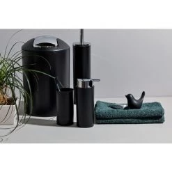 WENKO Set Accessoires Salle De Bain Calvo Noir, Distributeur De Savon Liquide, Gobelet Brosse à Dent, Brosse WC, Petite Poubelle Salle De Bain Noire 6,5L, Chromé -WENKO Soldes 30340018 5