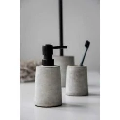 WENKO Porte Brosse WC Villena, Brosse WC Noire Et Manche Acier Inox, Béton Brossé, Ø 11,5x38 Cm, Gris 10 WENKO Porte Brosse WC Villena, Brosse WC Noire Et Manche Acier Inox, Béton Brossé, Ø 11,5x38 Cm, Gris -WENKO Soldes 32804379 4