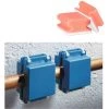 WENKO Anti Calcaire Magnétique, Aimant Anti Calcaire Pour Tuyau, Lot De 2, Convient Pour Toutes Les Tuyauteries, Force Magnétique De 1200 Gauss, 2 éponges Offertes, Plastique, 5x7x4,3 Cm, Bleu -WENKO Soldes 39840227 1